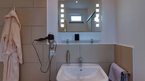 校园寄宿旅馆 4*